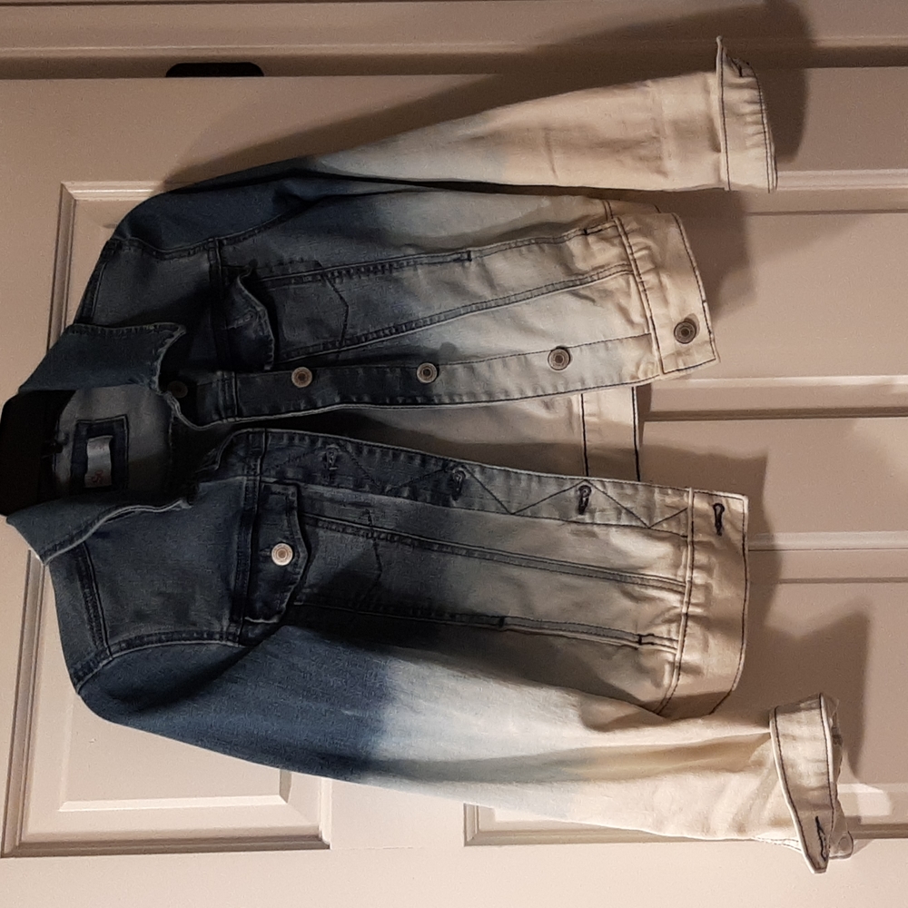 Girls jean jacket SO brand Ombre style size XL